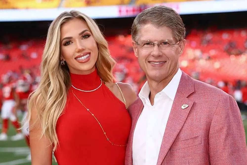 Chiefs owner’s daughter, Gracie Hunt, speaks out on Trump’s post