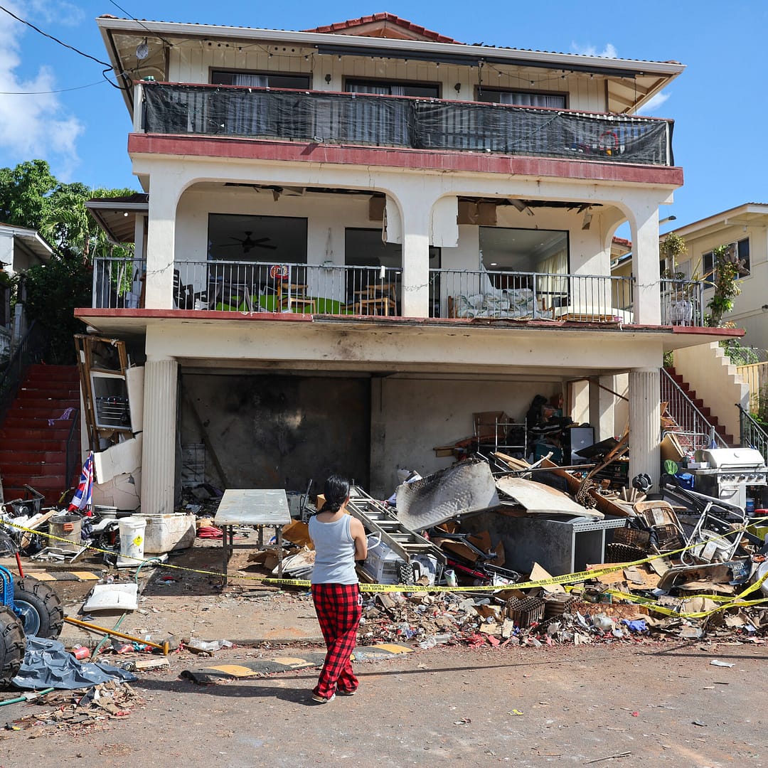 New Year’s Fireworks Explosions Kill 3 in Honolulu