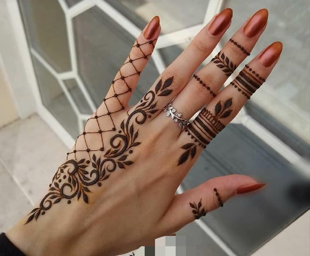 Popular Mehndi Design