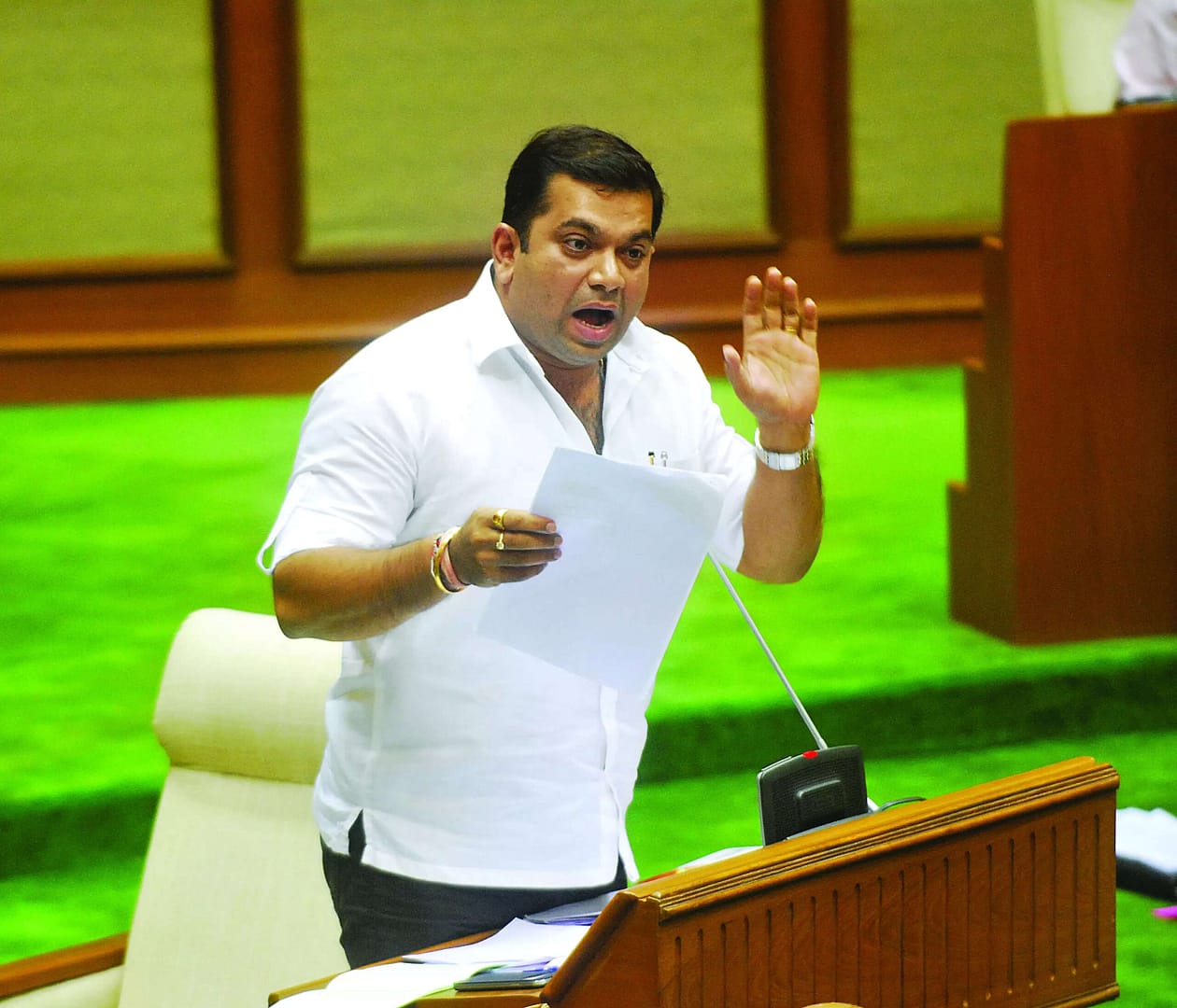 Khaunte: Will not tolerate Goans subletting shacks to Delhiwallahs