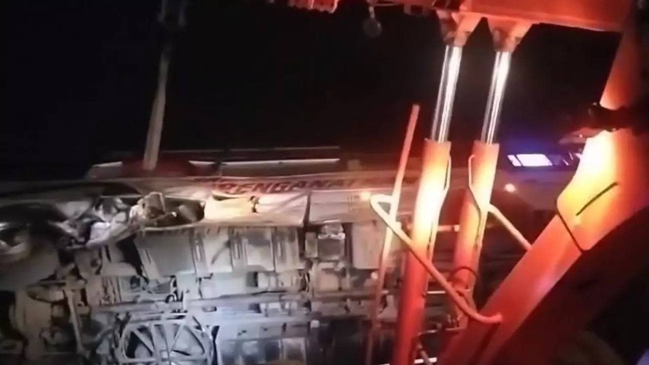 Four dead, 15 injured after bus collides with lorry in Andhra’s Chittoor