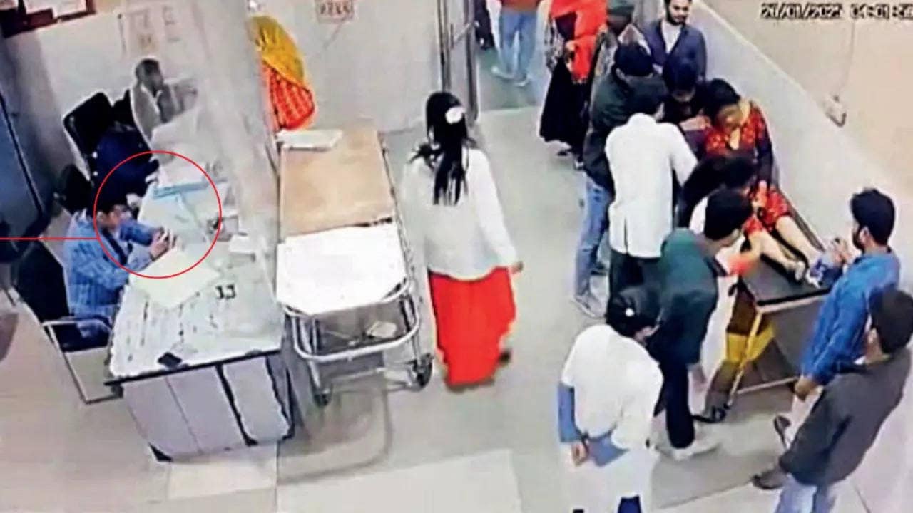 Woman dies of heart attack as doctor watches reels in UP hospital
