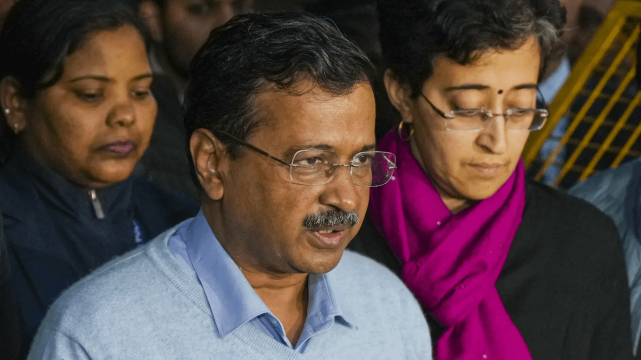 Delhi LG orders probe into Kejriwal’s poaching allegations against BJP