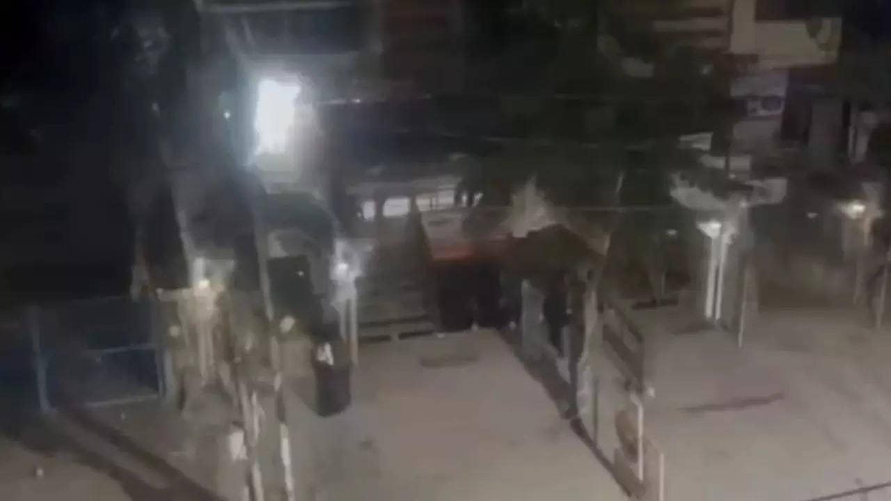 ‘Felt as if the bridge was collapsing’: Delhi earthquake tremors