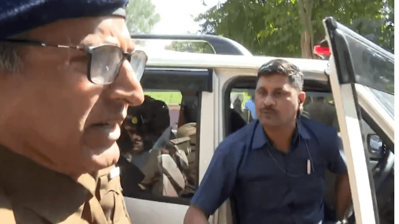 Scuffle between police and Ravneet Bittu’s security outside Punjab CM’s house