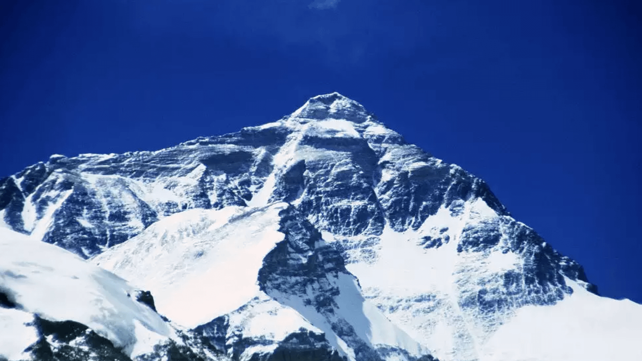 Everest snow cover has retreated by 490ft in 1.5 months, says study