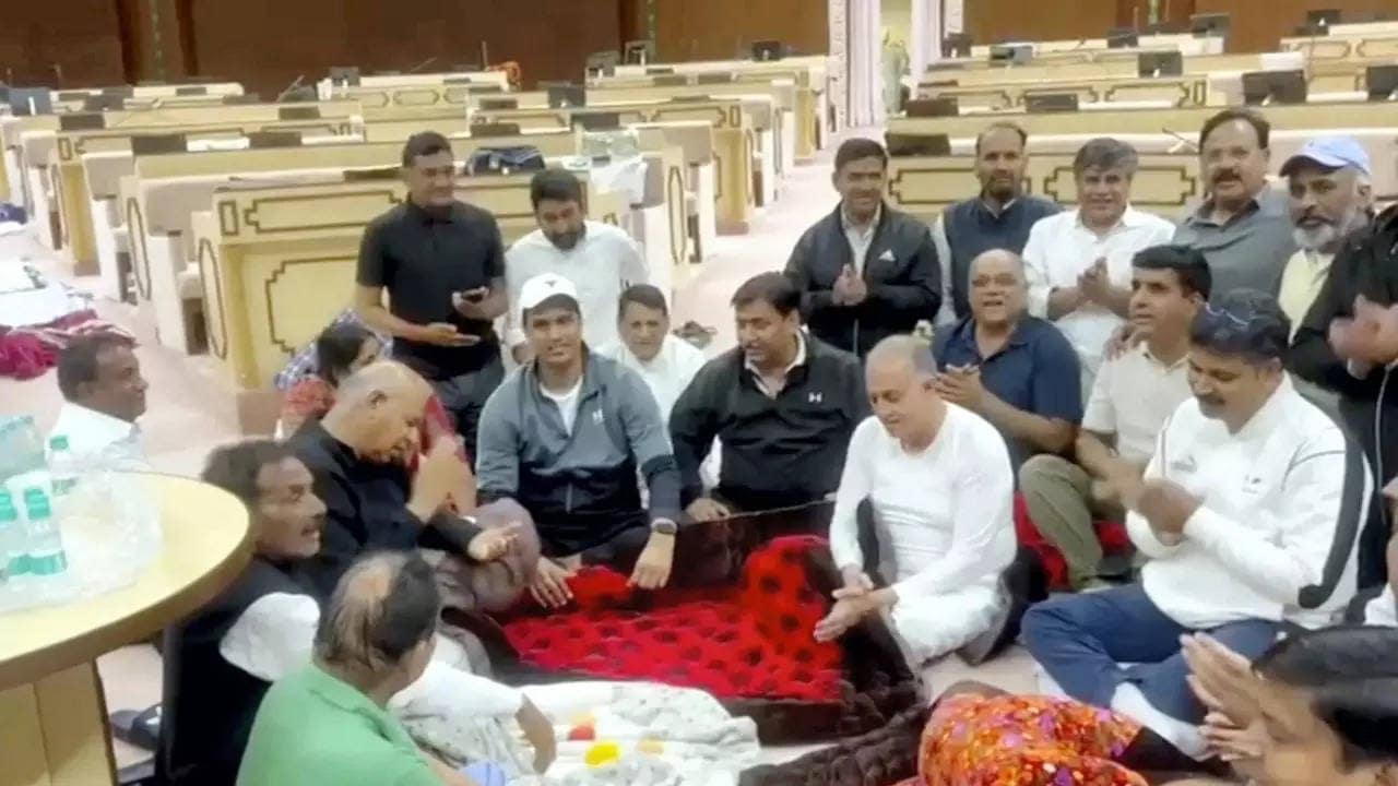 Congress MLAs stage overnight sit-in at Rajasthan assembly