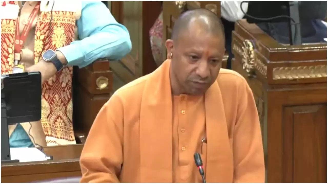 ‘Akhilesh put non-sanatani in charge of Kumbh Mela’: Yogi attacks oppn