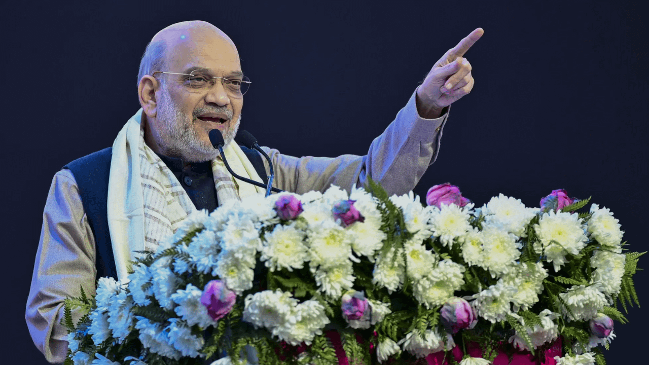 The day isn’t far when Kashmir will be free of guns, Shah tells kids from UT