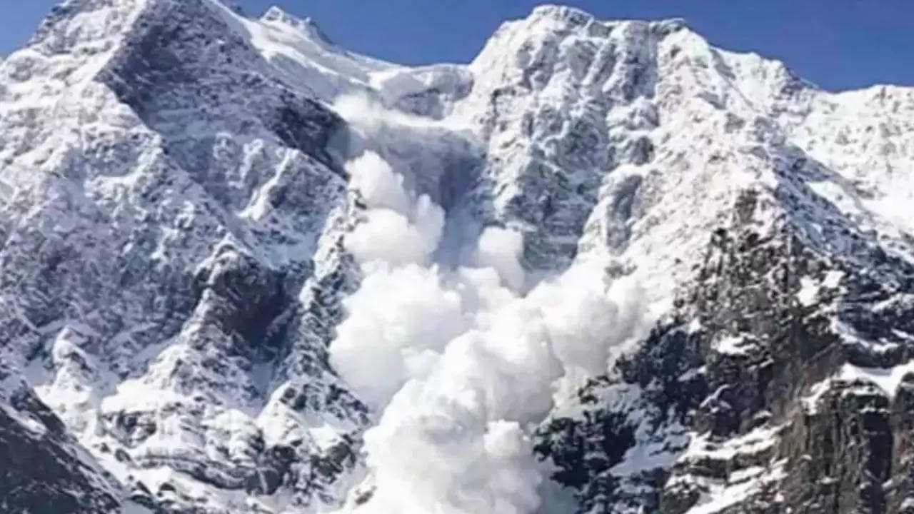 42 labourers trapped in avalanche near Uttarakhand’s Badrinath