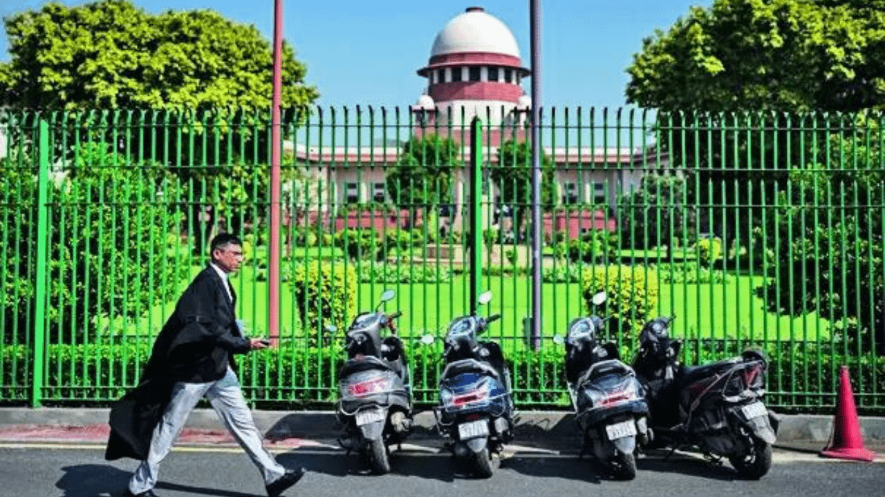 ‘Write norms on regulating social media content’, SC tells Centre