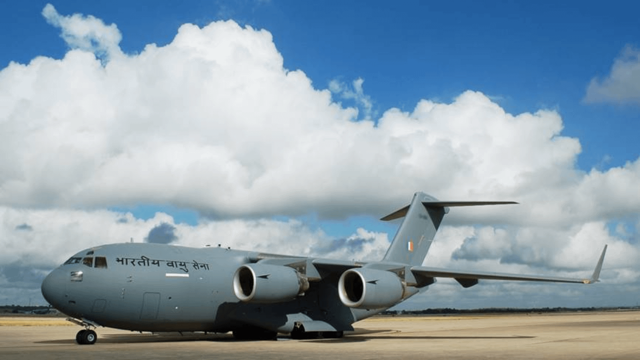Eye on Pak, China: India boosts strategic airlift capabilities, C-17 aircraft lands at Kargil