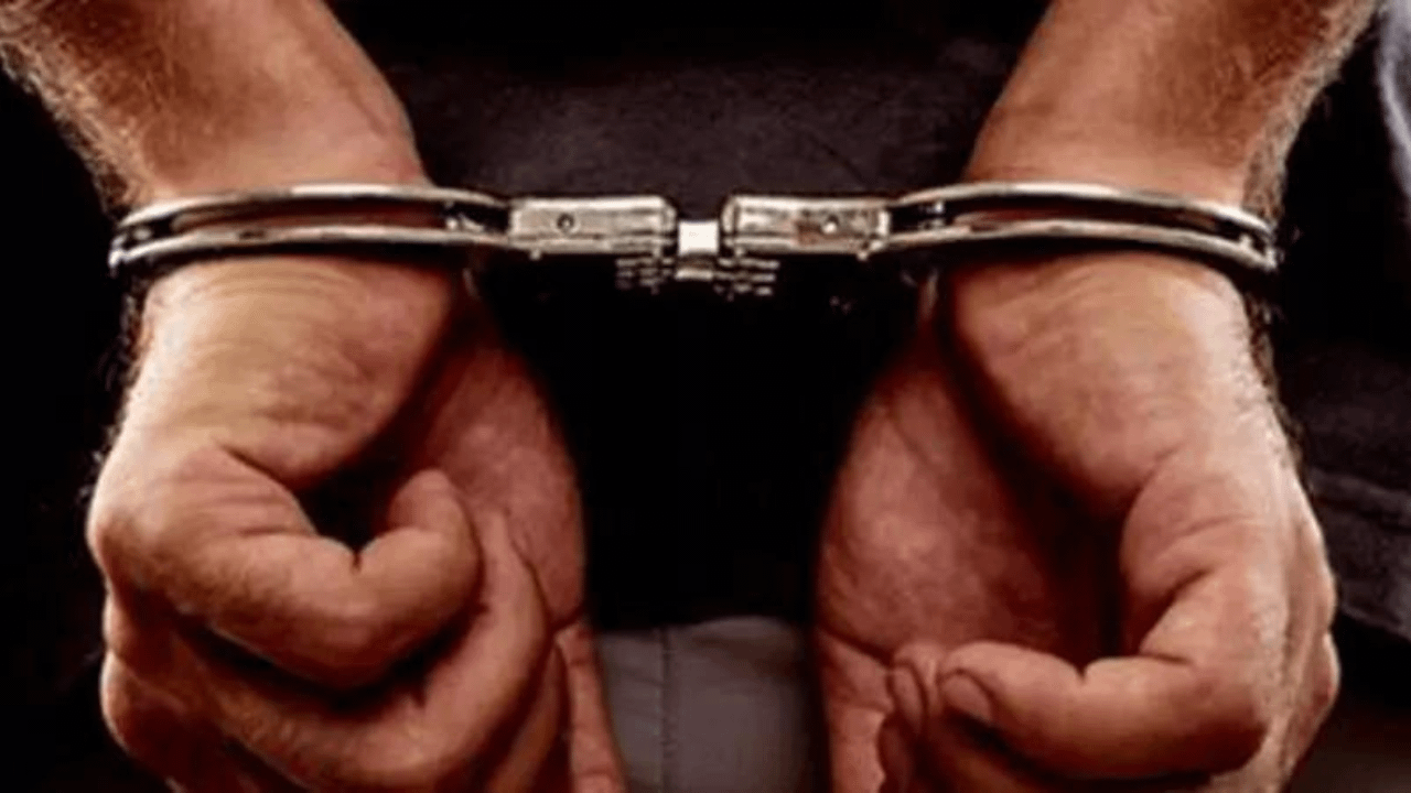 CBI arrests J&K official for accepting job-related bribe via UPI