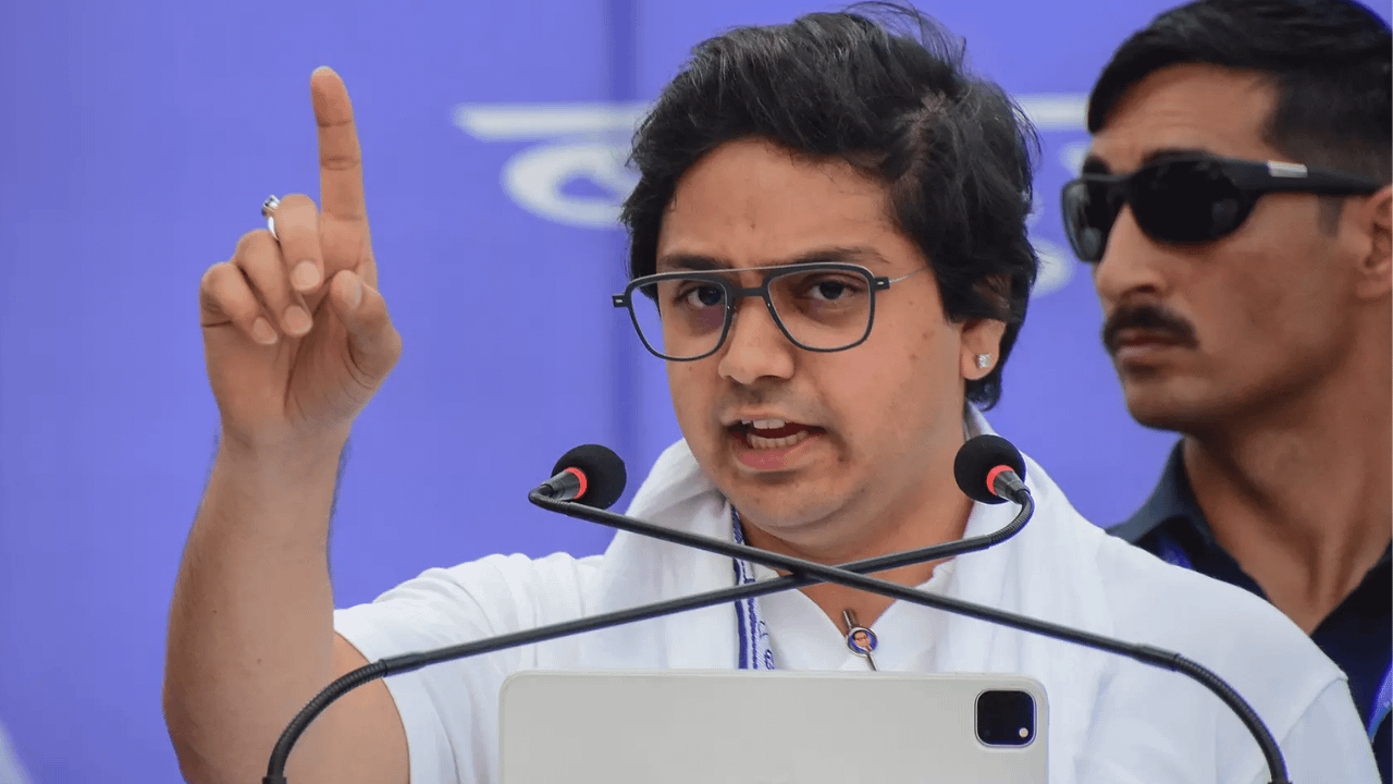 Mayawati’s nephew Akash Anand gets invite from Congress