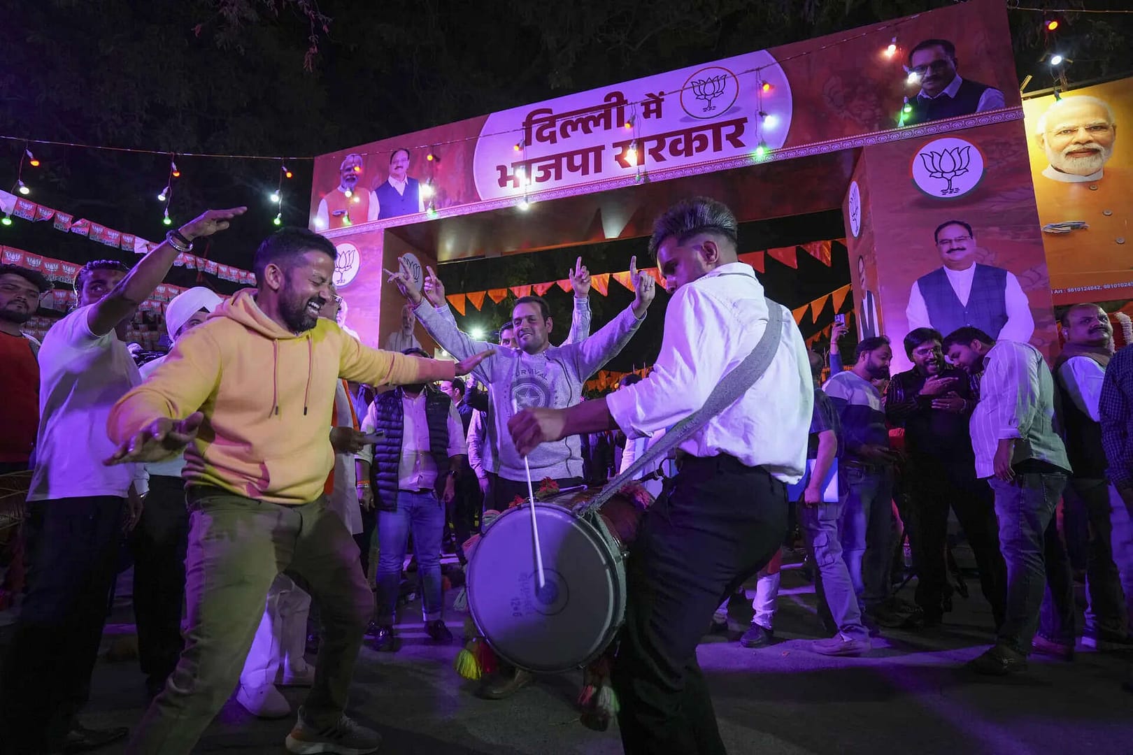 Celebrations outside Rekha Gupta’s residence as BJP names her Delhi CM