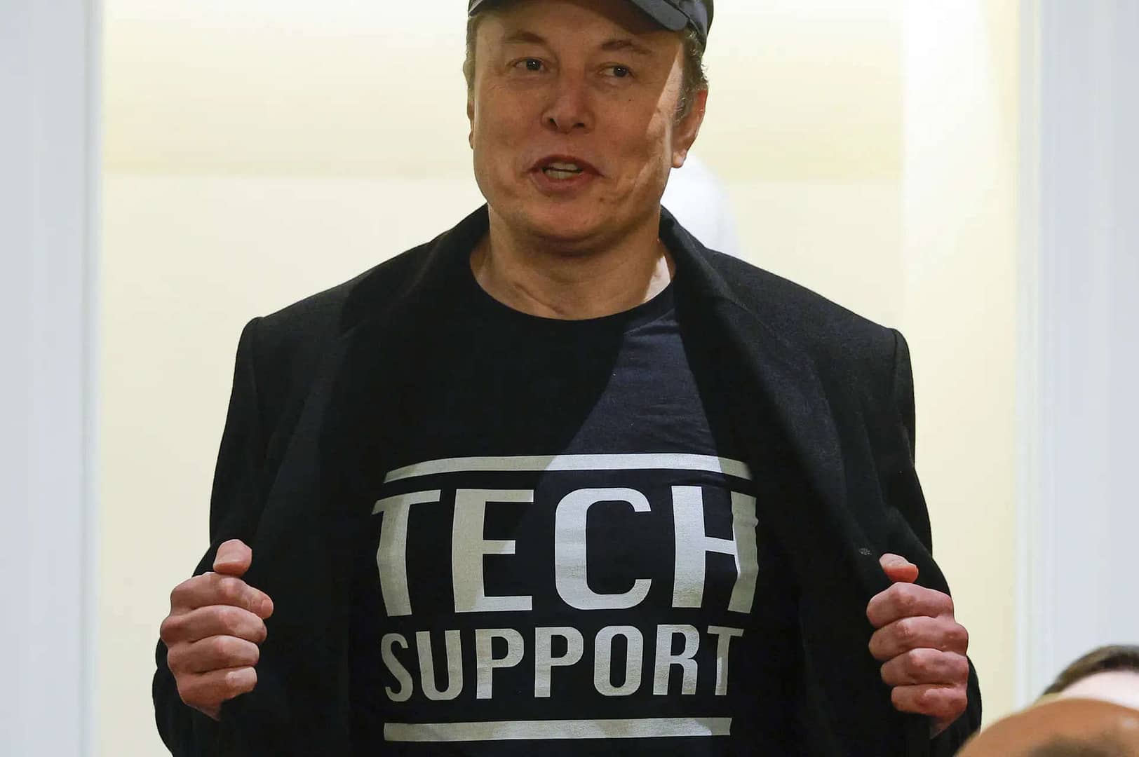 Elon Musk’s one-word comment on Apple taking UK government to court
