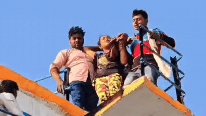 Watch: UP girl’s ‘Sholey’ drama atop water tank to marry her love