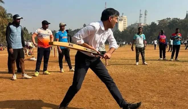 Former UK PM Rishi Sunak plays cricket in Mumbai