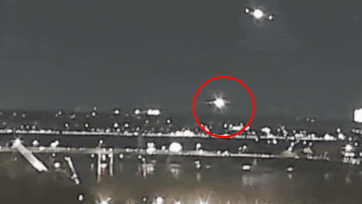 Watch: Plane collides with helicopter, crashes into River near Washington DC airport