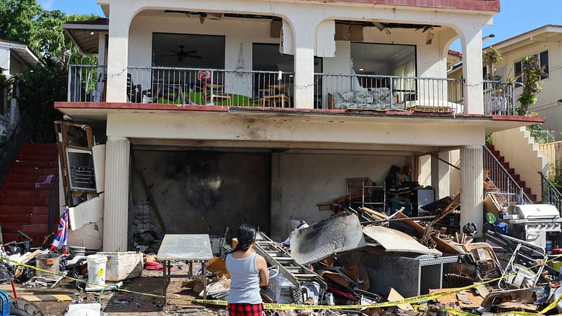 New Year’s Fireworks Explosions Kill 3 in Honolulu