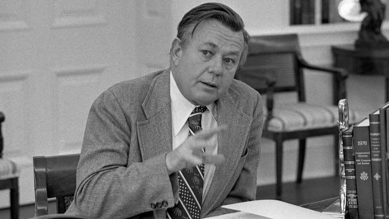 Stuart Spencer, Political Pioneer Who Helped Propel Reagan’s Rise, Dies at 97
