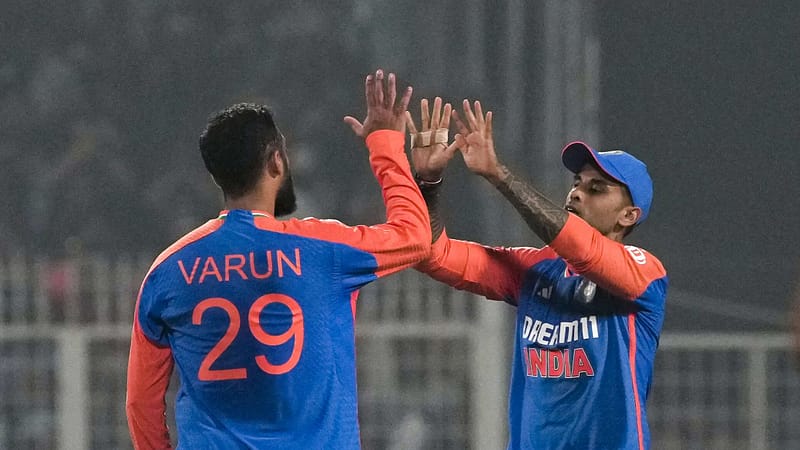 ‘They keep the external noise away’: Chakravarthy on Gambhir, Surya