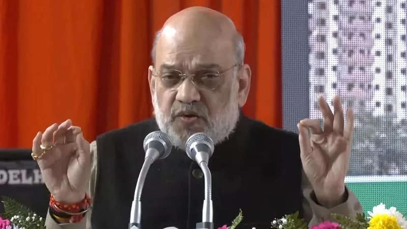‘Never seen such a liar’: Shah attacks Kejriwal, shares BJP’s final poll promises