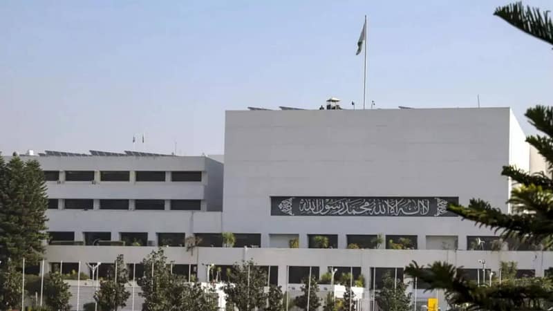 Pakistan MPs increase their salary by 138% amid economic crisis