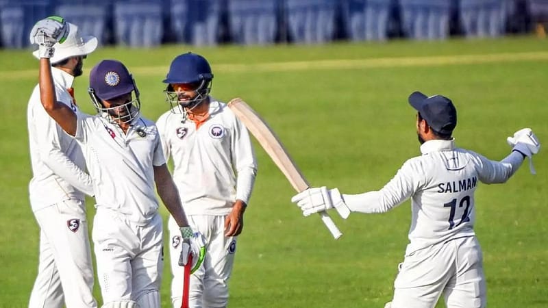 Kerala make history, edge Gujarat to reach first-ever Ranji Trophy final