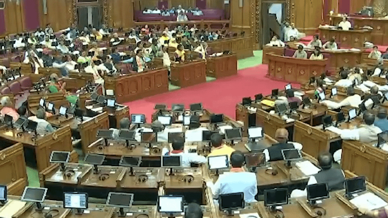 Pan masala, tobacco banned in UP assembly with immediate effect